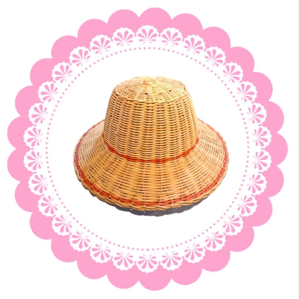TOPI ROTAN