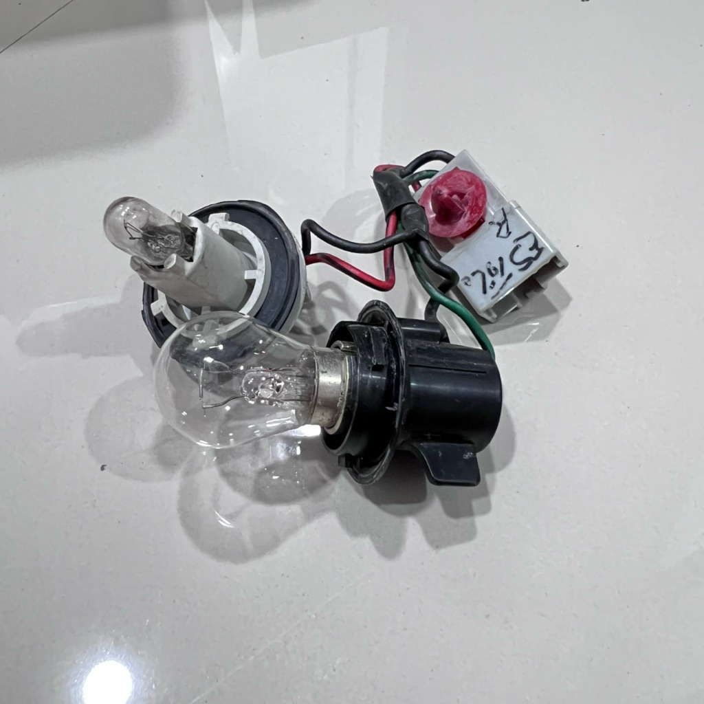 FITTING SOCKET LAMPU STOPLAMP BAGASI CIVIC ESTILO SR3