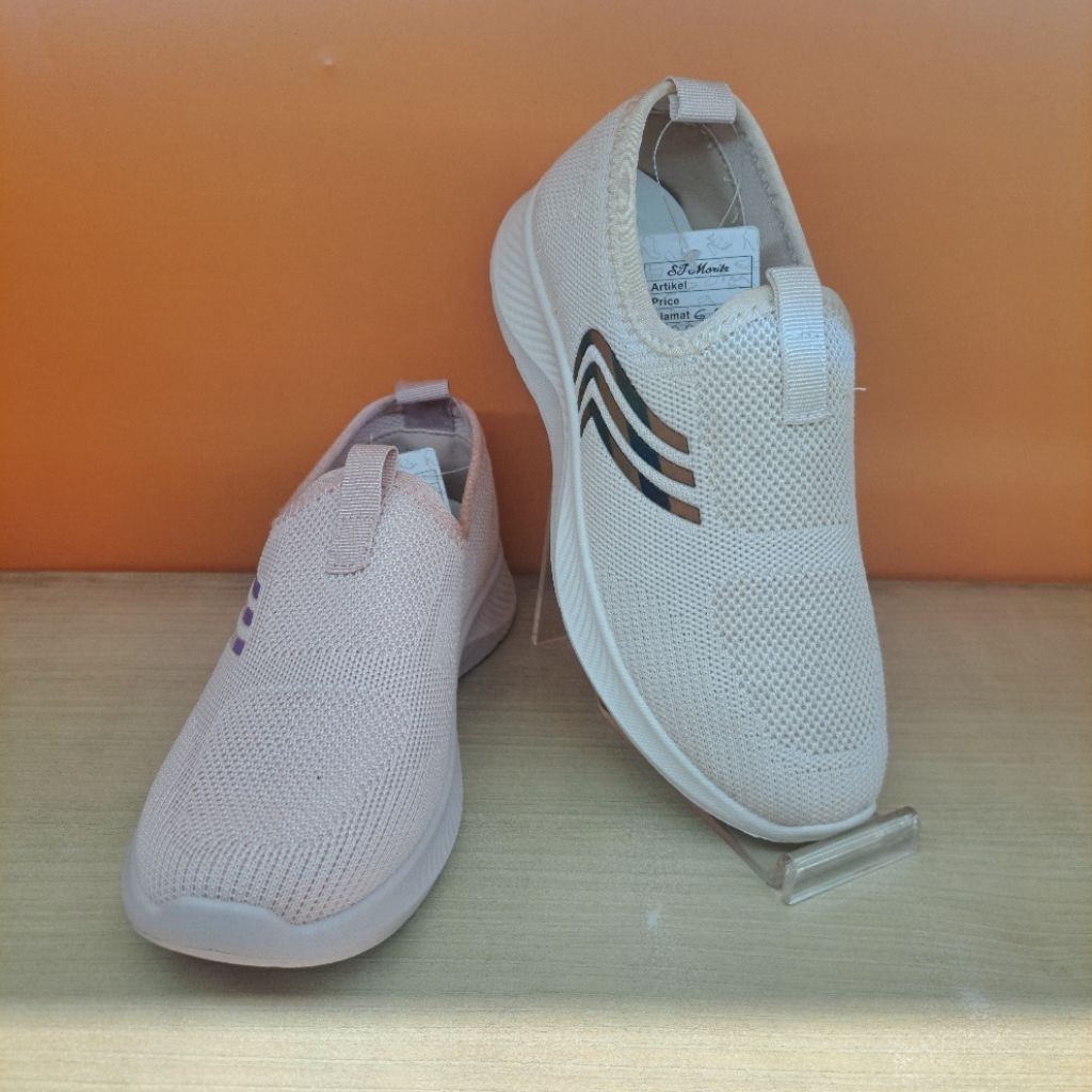 Sepatu wanita ST.MORITZ