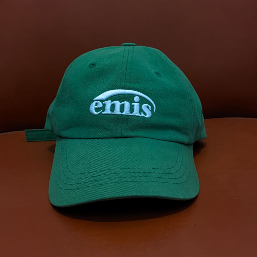 Topi Emis Hijau