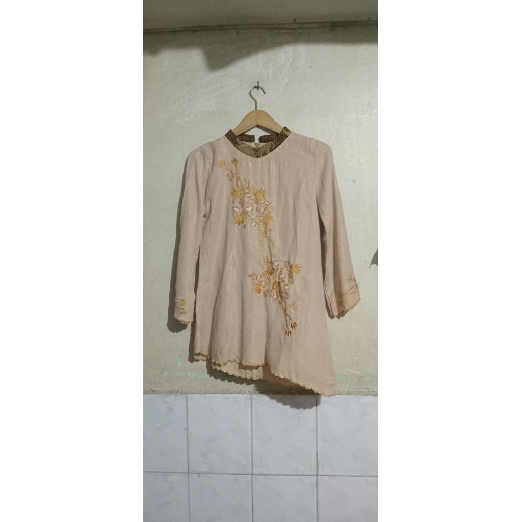 Tunik Busana Muslim Atasan Wanita Bekas Preloved