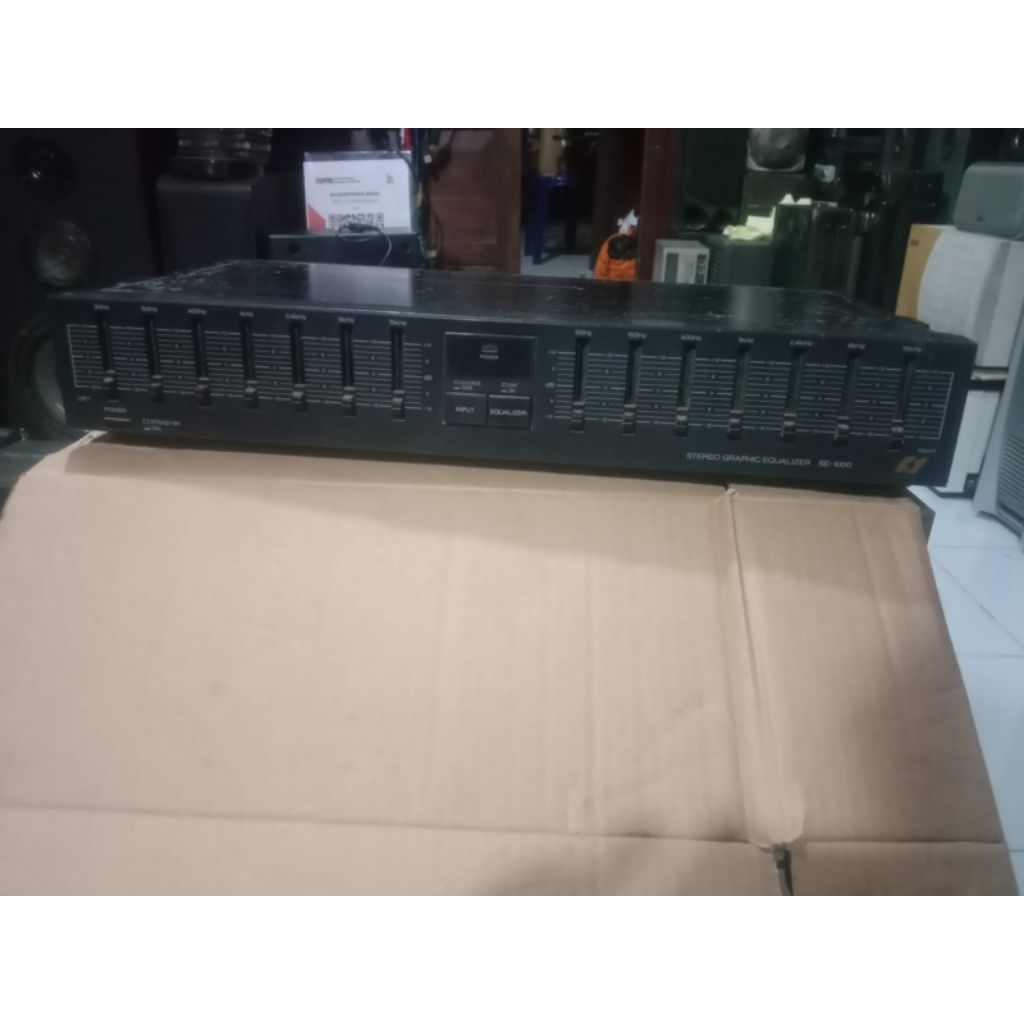 equalizer sansui se 1000