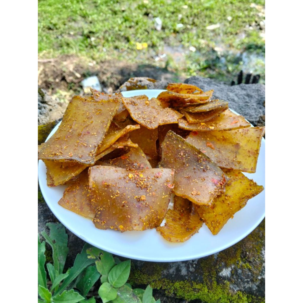 

Kerupuk cungur kikil sapi asli garut, gurih bikin nagih..kerupuk mentah. berat 500 Gram