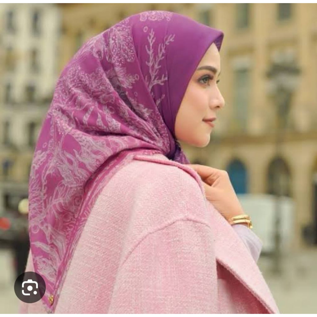 Buttonscarves El mar minorca print