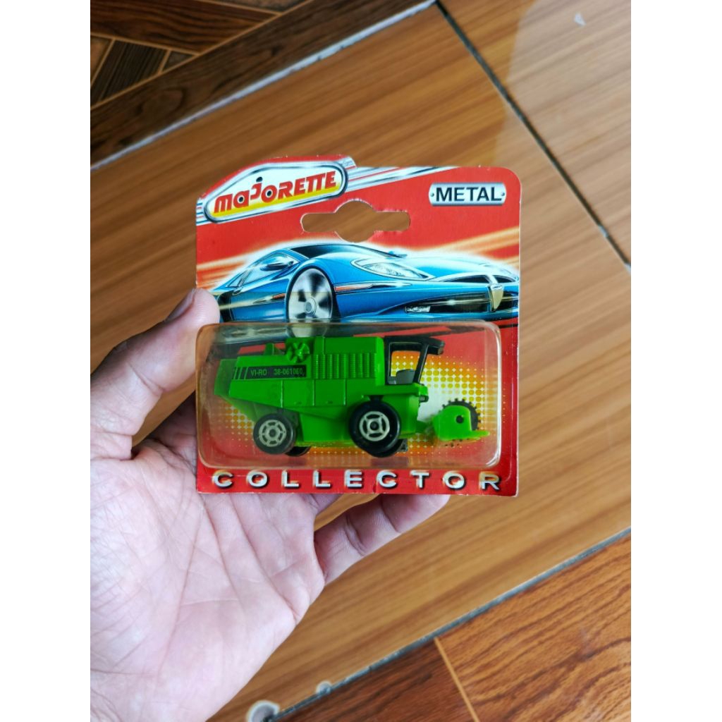 Majorette Diecast Collectors Tractor