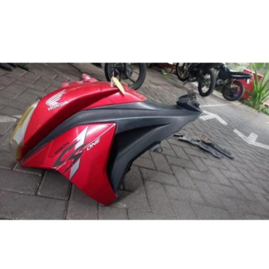 Body bodi cover depan honda cs1 original copotan