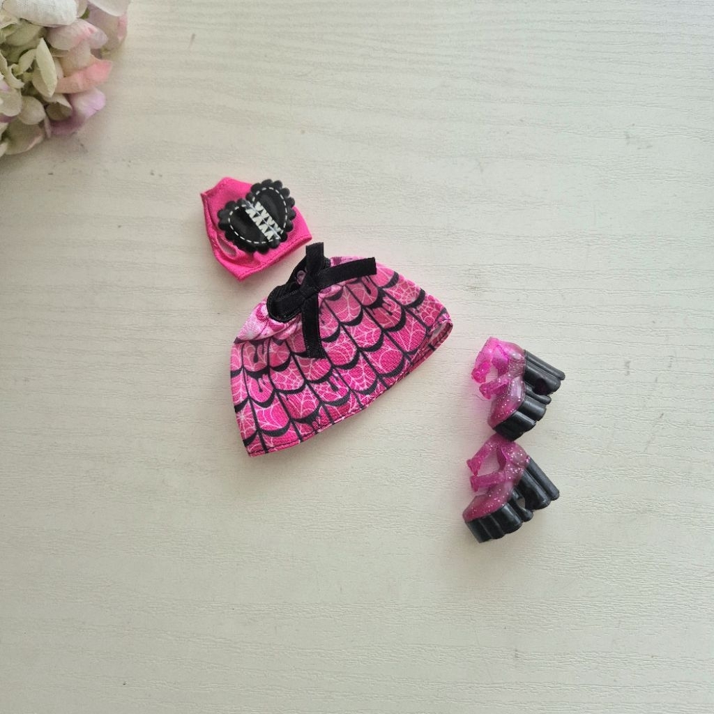 Baju Monster High /MH Draculaura set