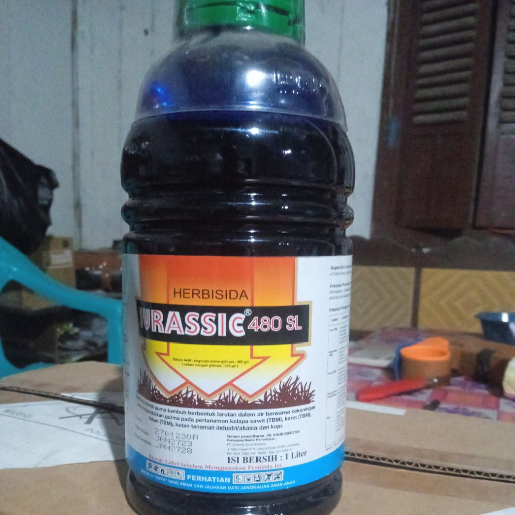 HERBISIDA SISTEMIK PURNA TUMBUH JURASSIC 480SL 1 LITER