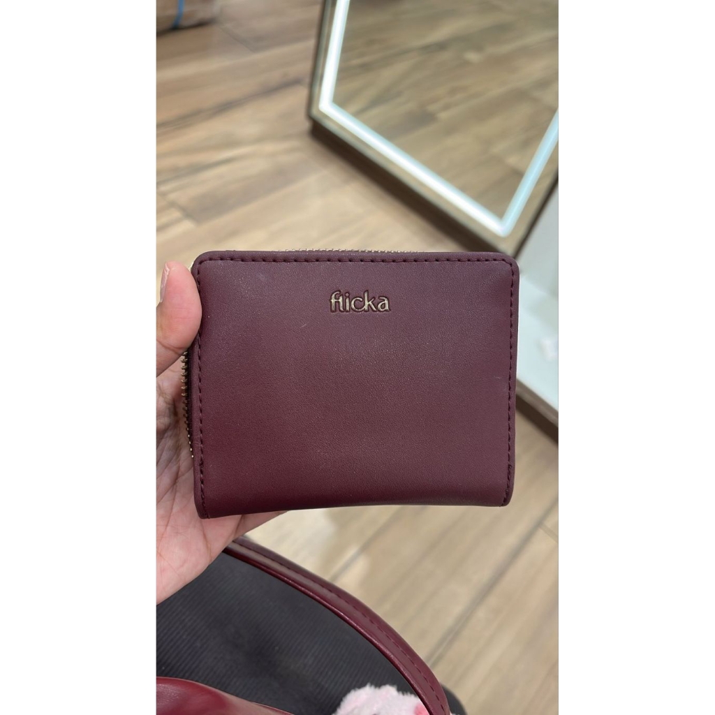 Preloved Dompet Flicka