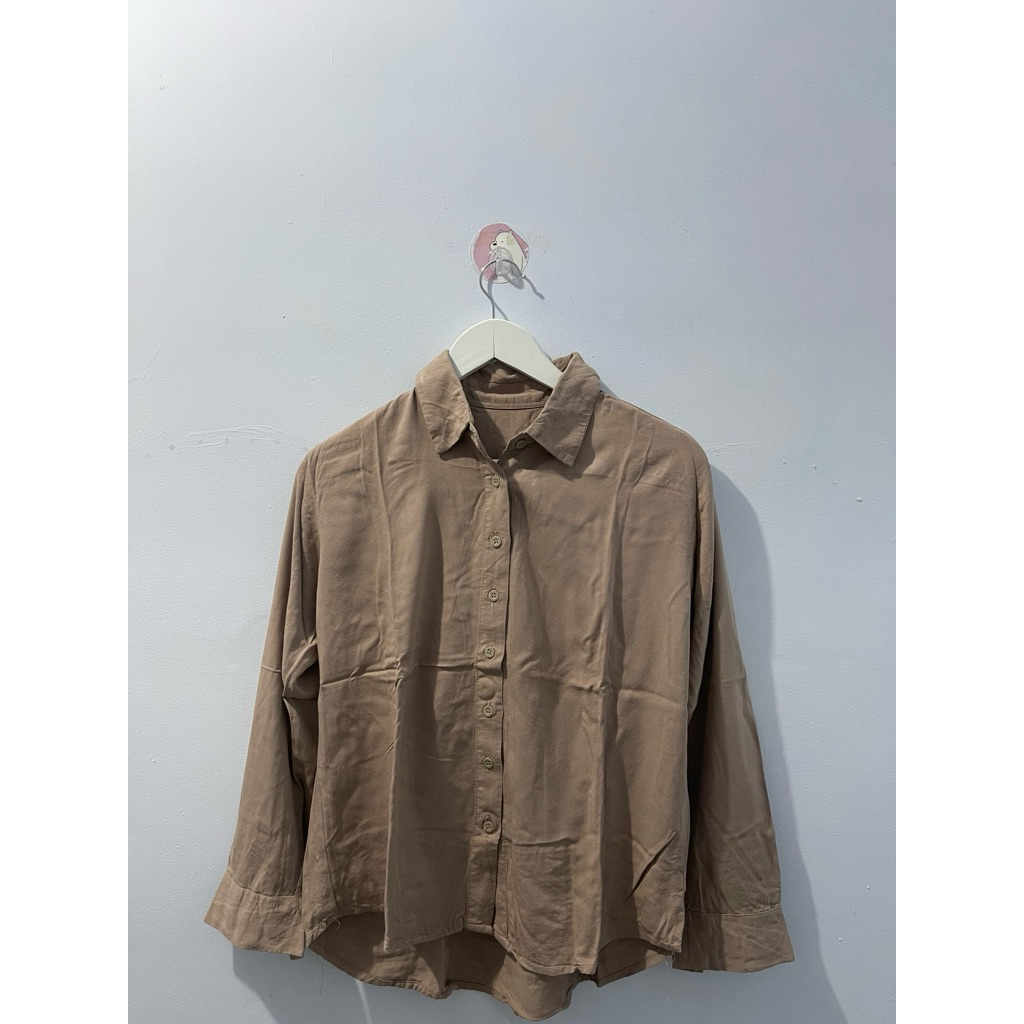 kemeja taupe