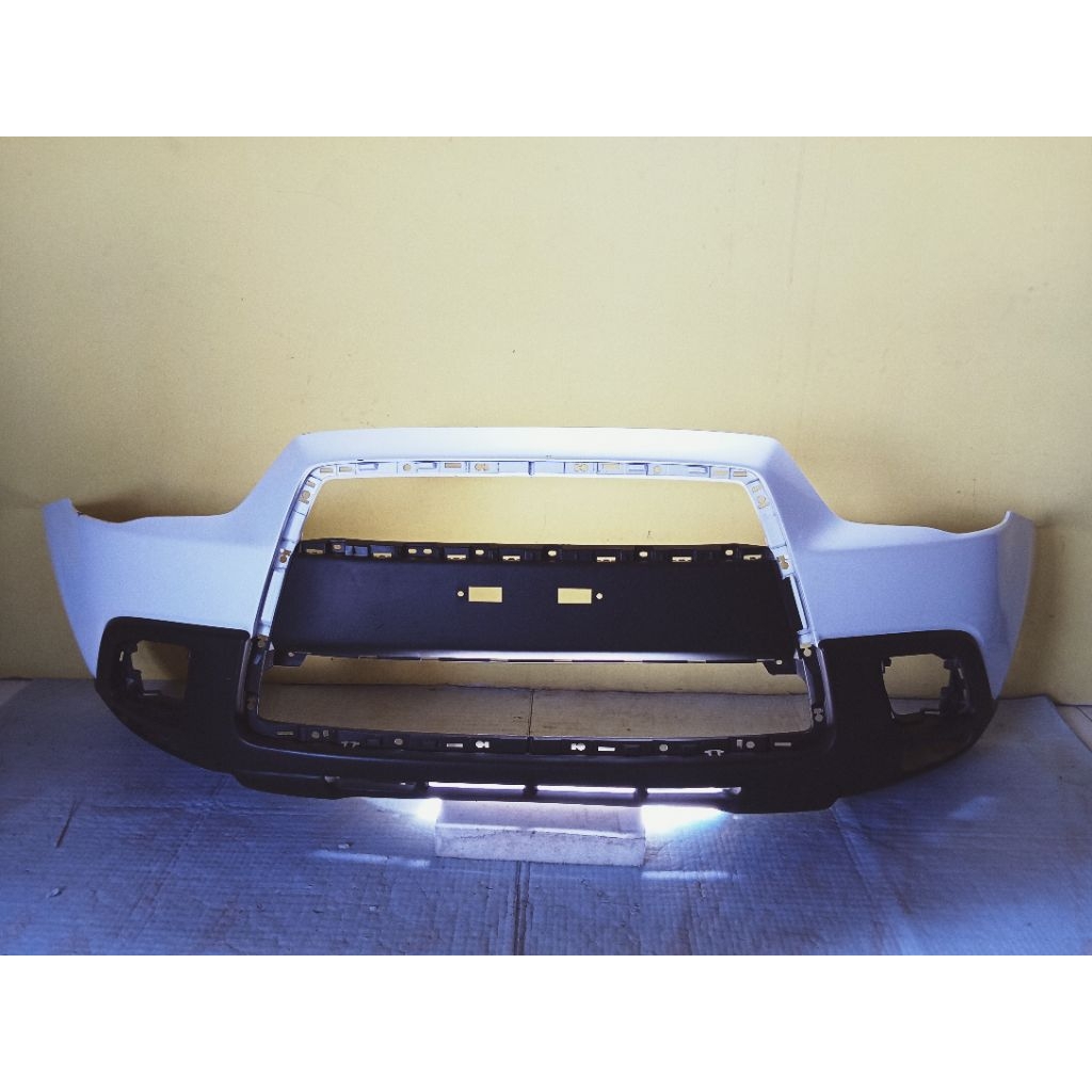 Bemper depan Mitsubishi Outlander sport th 2010-2013.