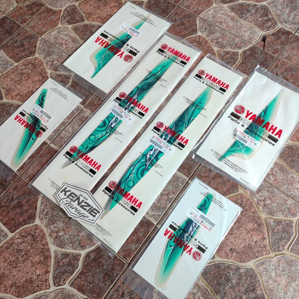 Stiker Striping Graphic Yamaha Mio Smile Sporty Putih 2011 Original YGP