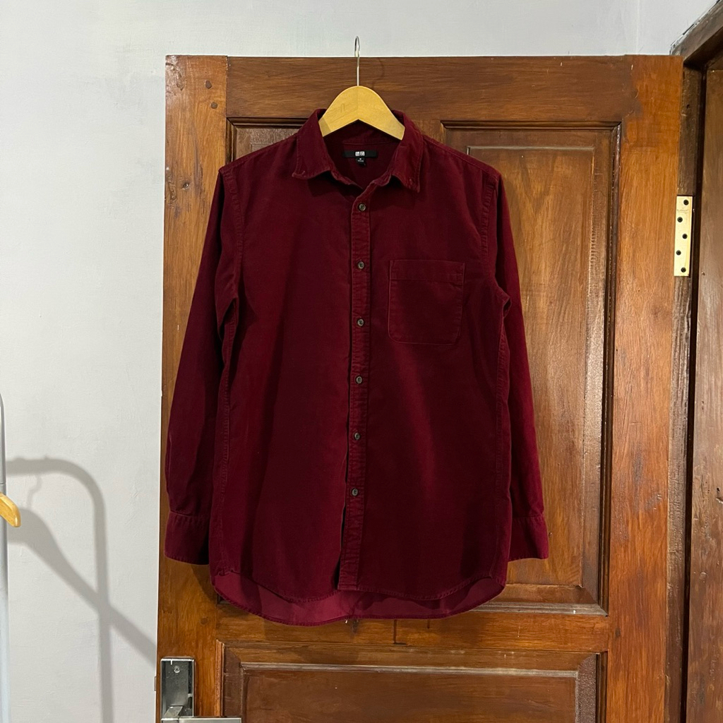 [M] UNIQLO Corduroy Shirt Long Sleeve I Red Maroon I Vintage Vtg Retro Kemeja Garis-garis Salur Oute