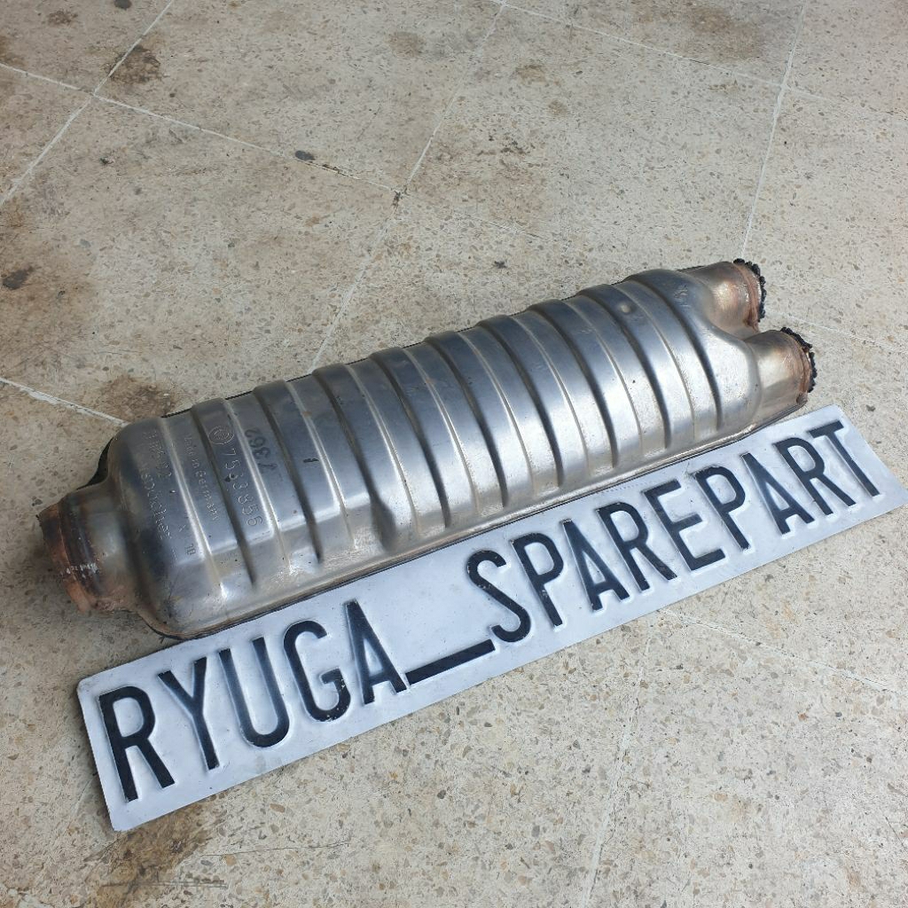 resonator tabung tengah knalpot original BMW E90 325i N52 7533856