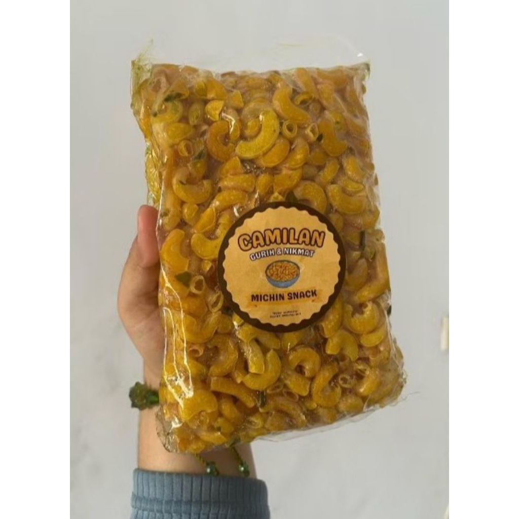 

Makaroni pedas daun jeruk,Cemilan cikruk enak lezat