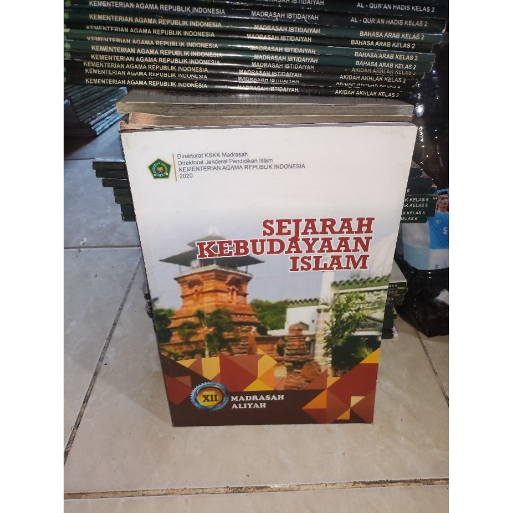 buku sejarah kebudayaan Islam kelas 12 madrasah aliyah