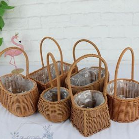 KERANJANG ROTAN BUNGA-KERANJANG BUNGA DARI ROTAN