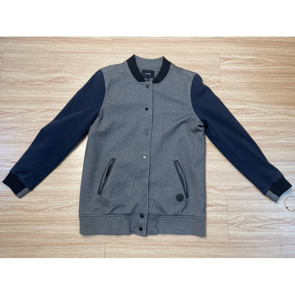 jaket varsity merk polham