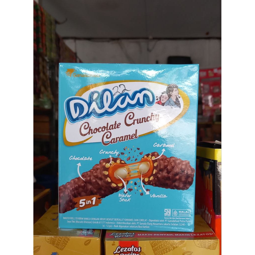 Dilan Chocolate crunchy Caramel Wafer Roll bersalur caramel dan cokelat box isi 12 pcs
