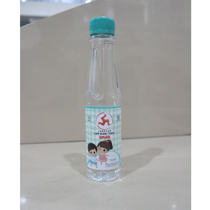 

LARUTAN PENYEGAR CAP KAKI 3 ANAK BOTOL 200 ML