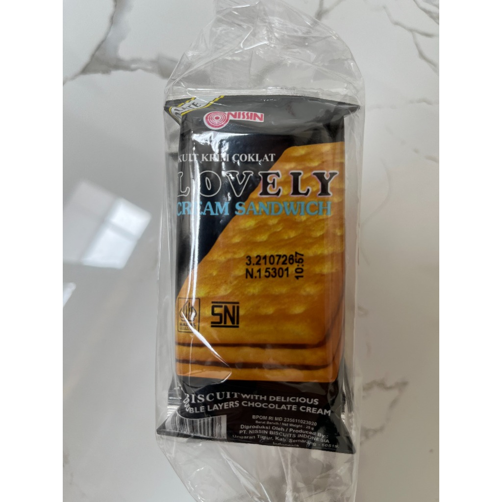 

Nissin Lovely Cream Sandwich isi 10 (25gr per biskuit) Rasa Coklat / Lemon