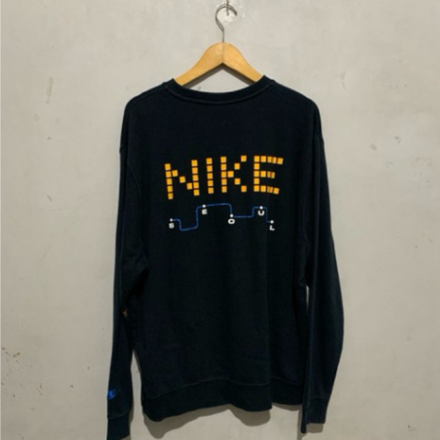 preloved Crewneck sweater nike seoul XXL (75x55) original second