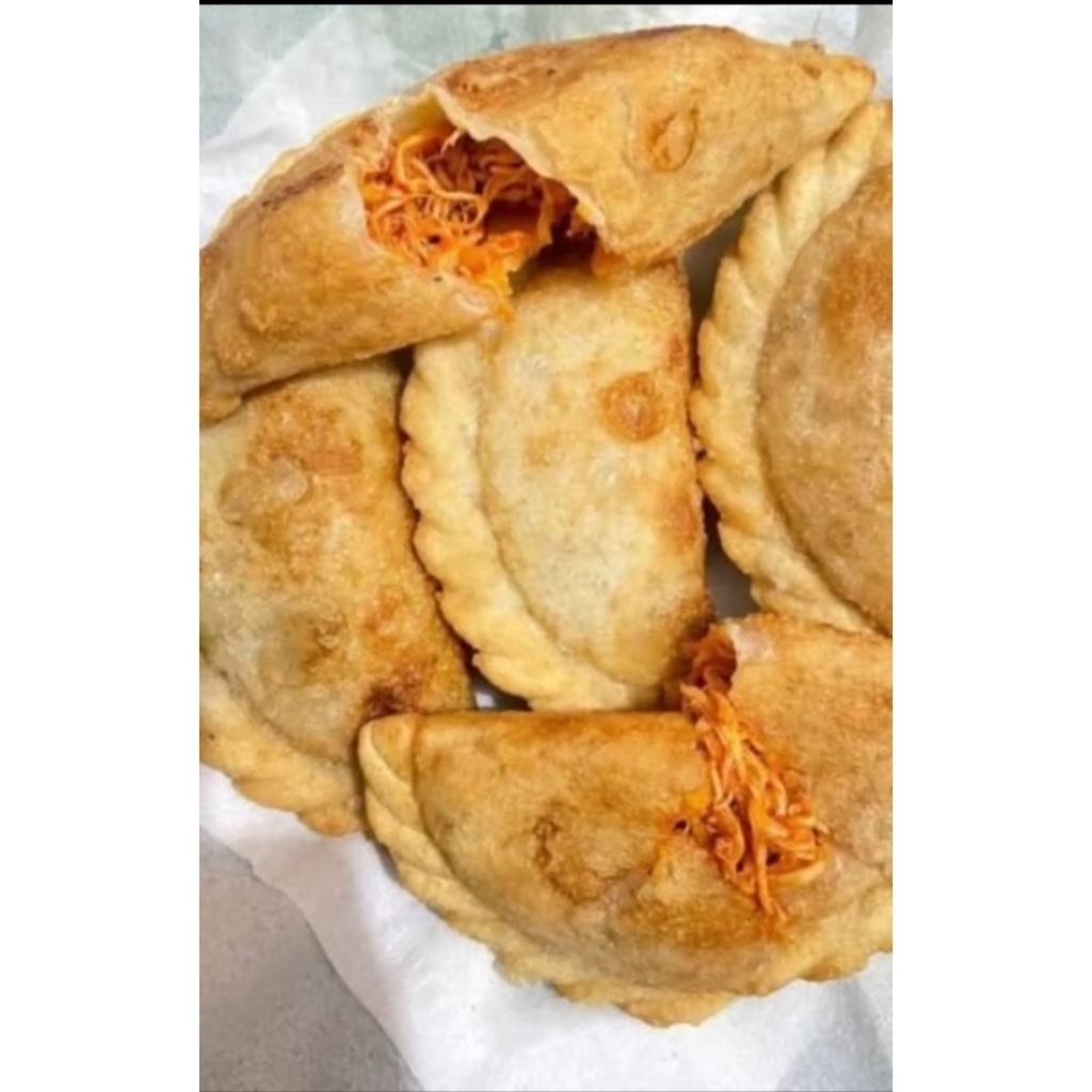 

cireng isi ayam suwir pedas