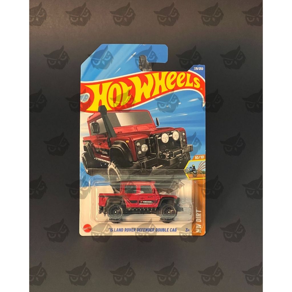 Hot Wheels Mainline 15 Land Rover Defender Double Cab Merah – Diecast 1:64 Koleksi & Custom