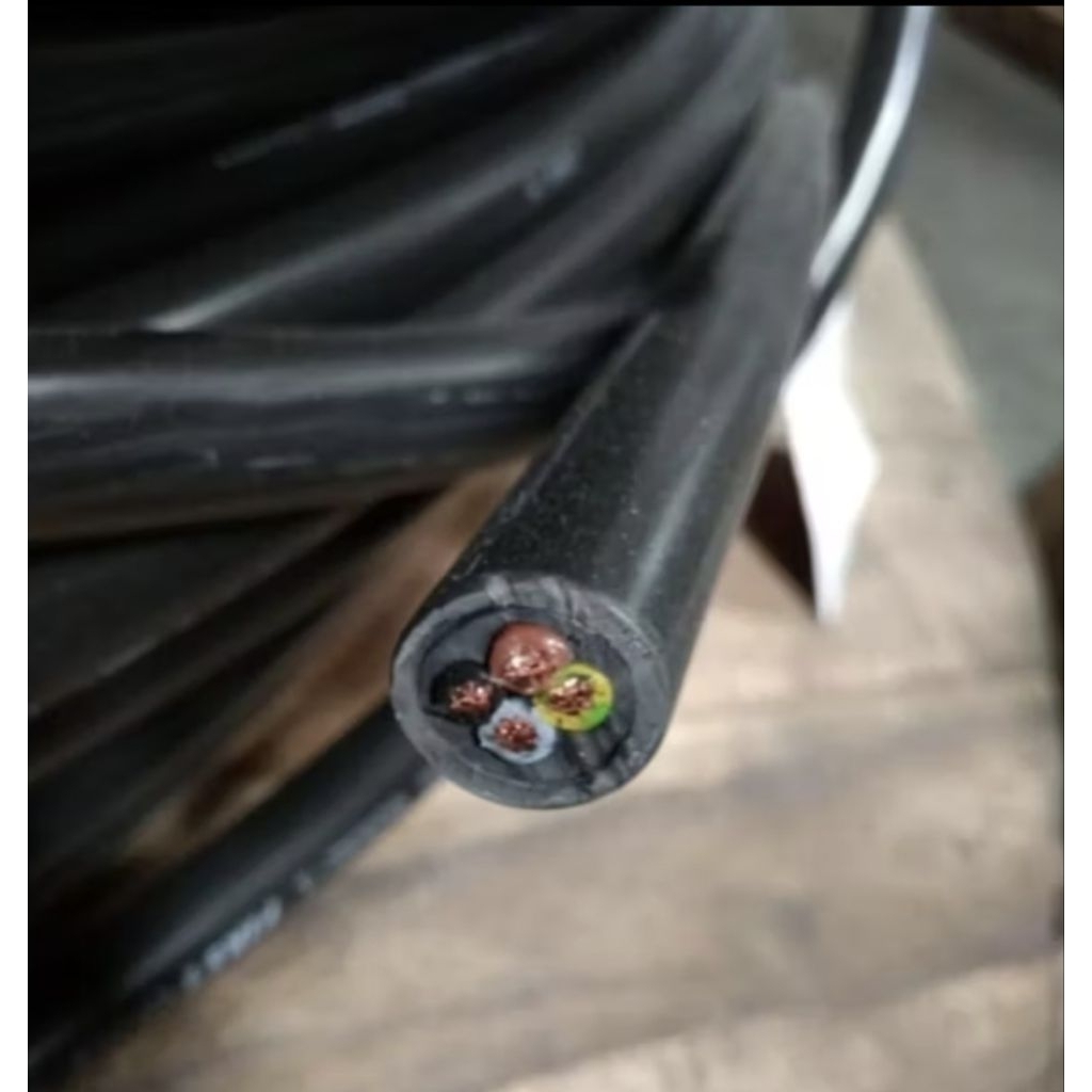 Kabel N2XY 4x2.5 mm² First Cable N2XY 4 x 2.5 mm2 Black Hitam CU / XLPE / PVC 0.6/1 (1.2) KV