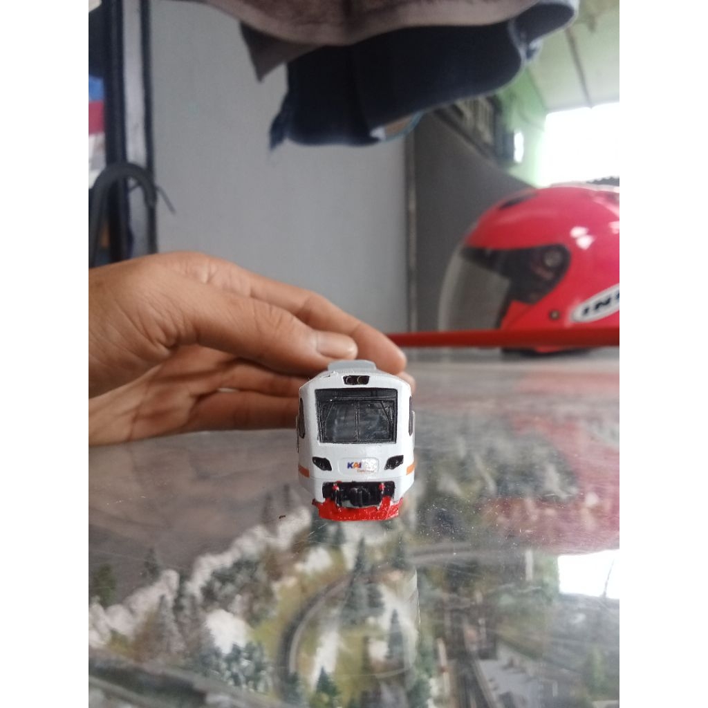 Miniatur Kereta Bandara Skala N (1:160)