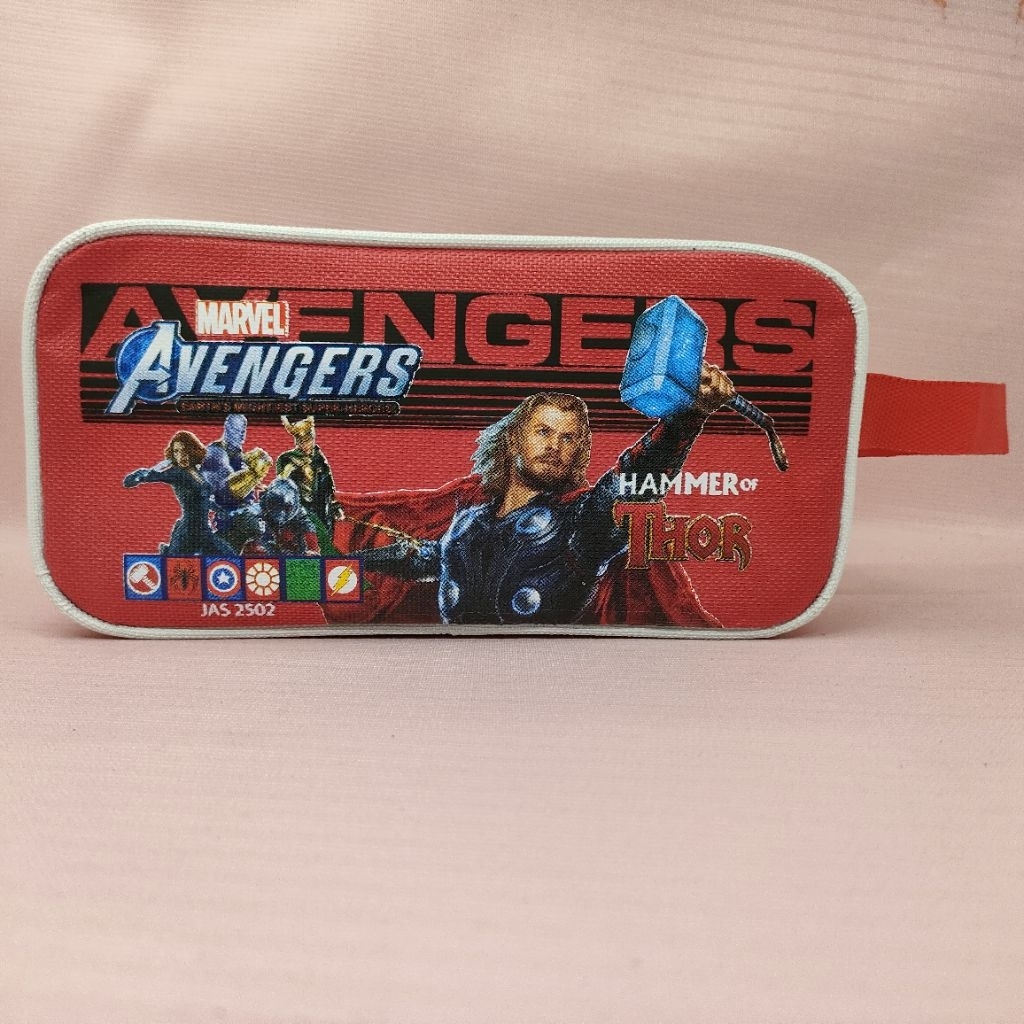 

Tempat pensil anak-anak Avengers 2502