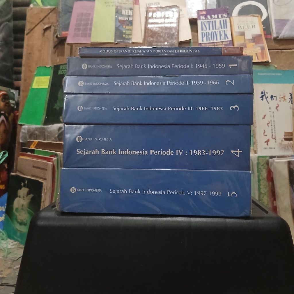 sejarah bank indonesia 6 buku