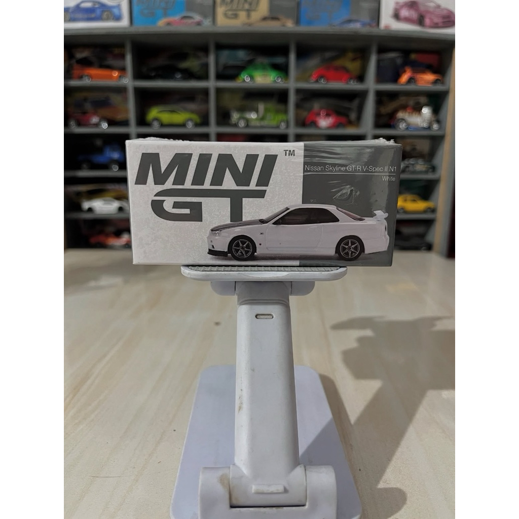 Mini GT Nissan GTR