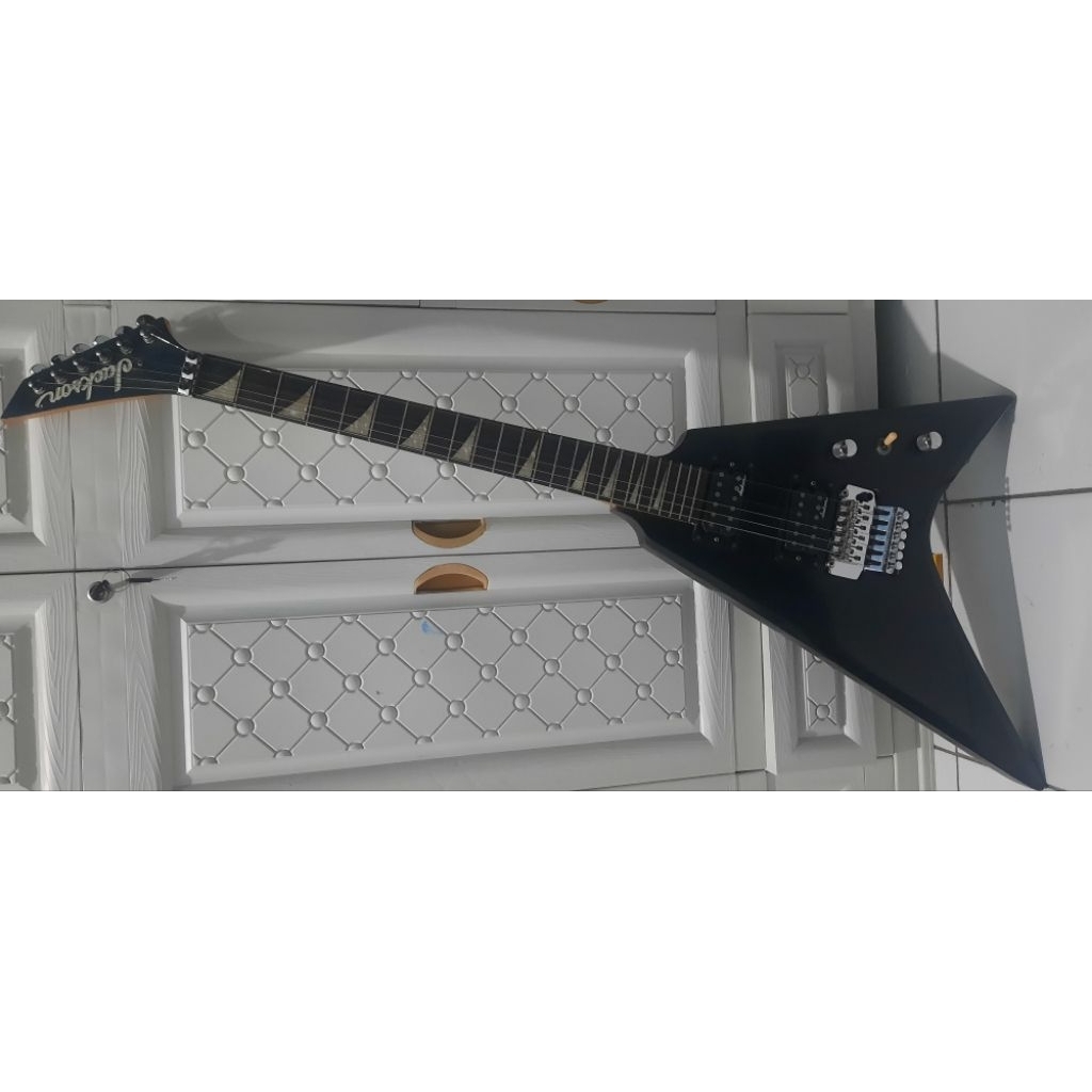 Gitar listrik Jackson flying V rr