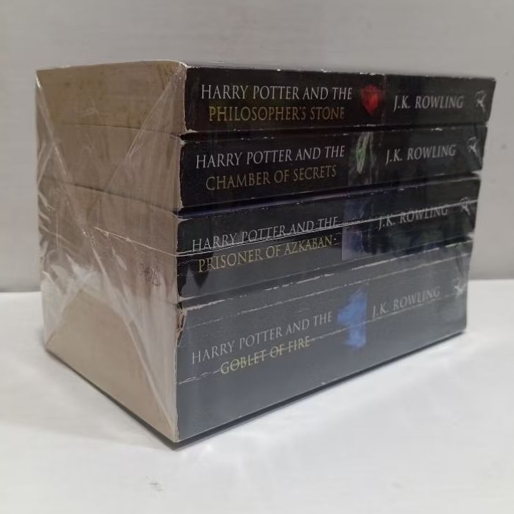 Novel Harry Potter (Bahasa Inggris 1-4) By J.K. Rowling