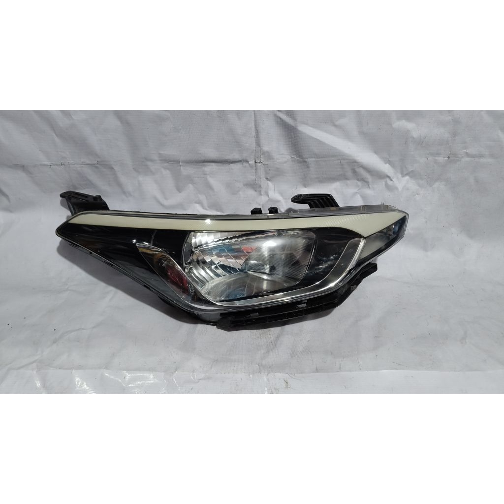Lampu depan hyundai I20 2016-2018