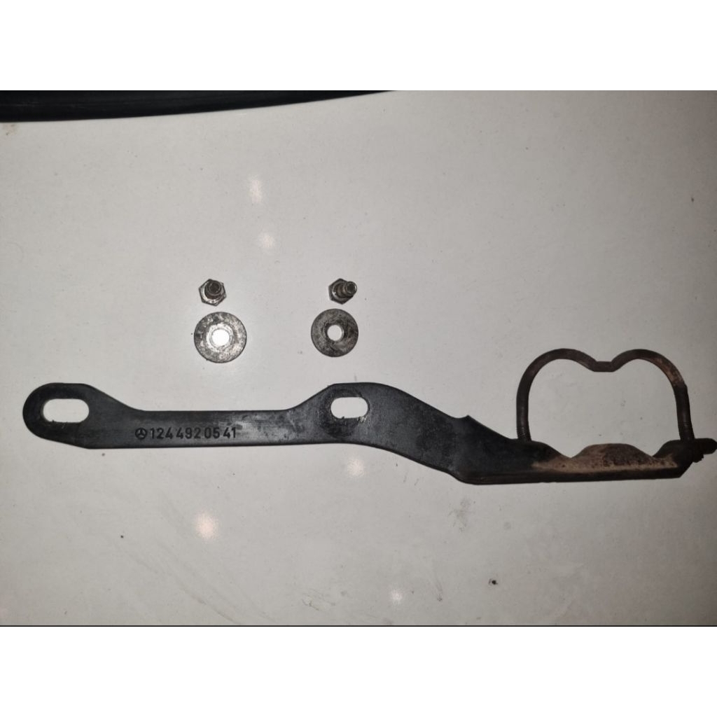 Brecket Knalpot Original Mercedes Benz W124 300E