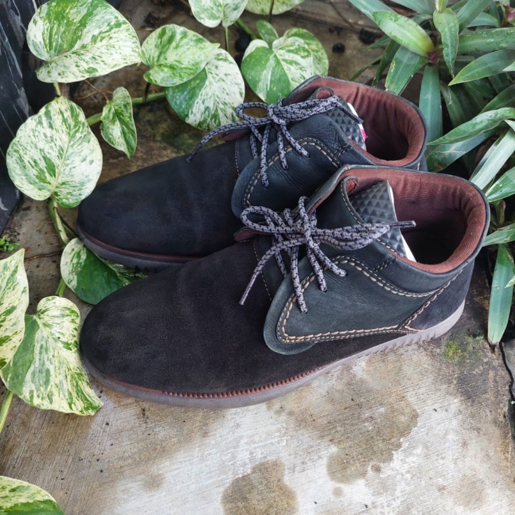 Sepatu sneakers second obsession size 41(26cm)