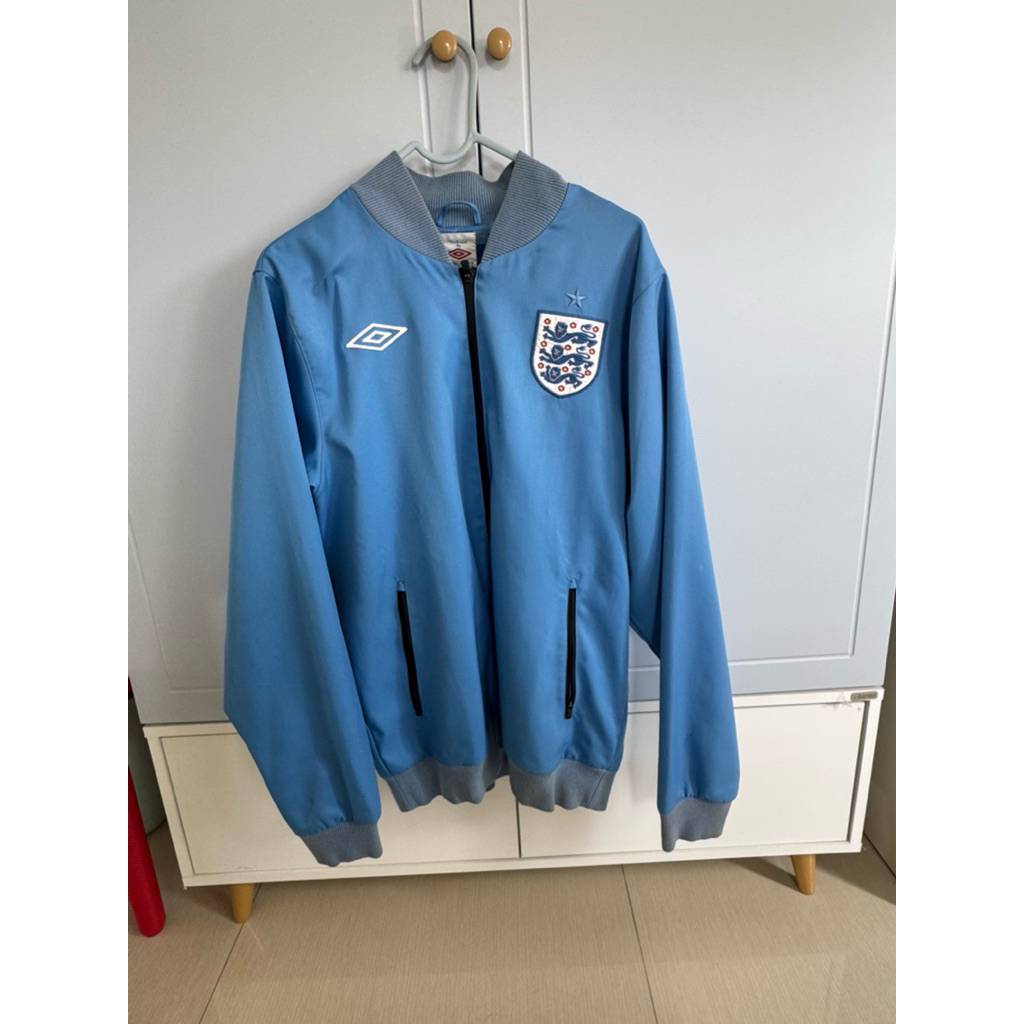 Jaket England Umbro