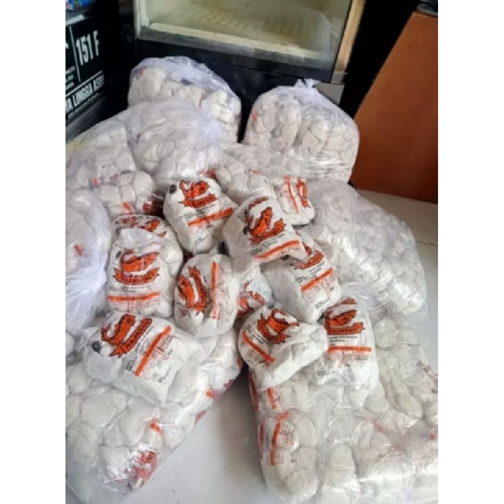 

Basreng mentah KATAJI RAJASARI 1 bal / 15bungkus 1 bungkus isi 20 biji