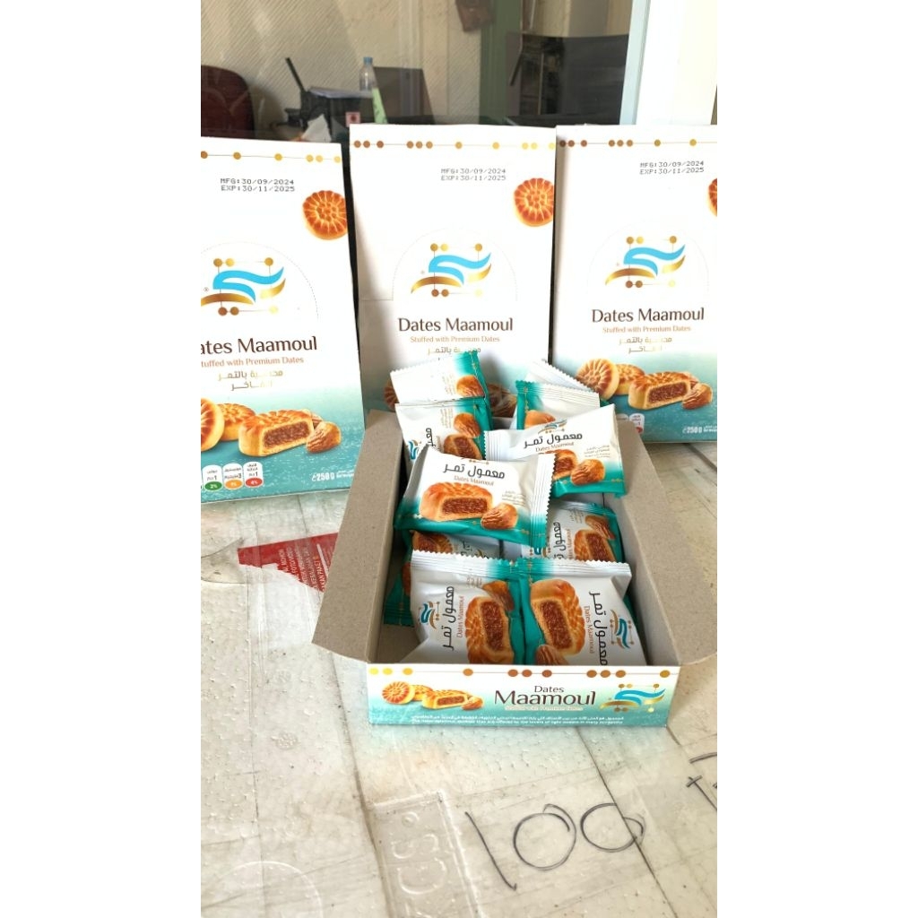 

Biskuit mamoul kurma isi 12pcs EXP NOVEMBER 2025