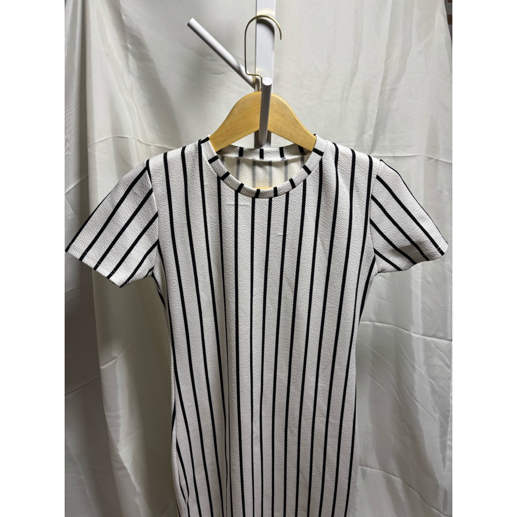 ZQ036 Long Dress Gaun Panjang Motif Garis Garis Hitam Putih Press Body