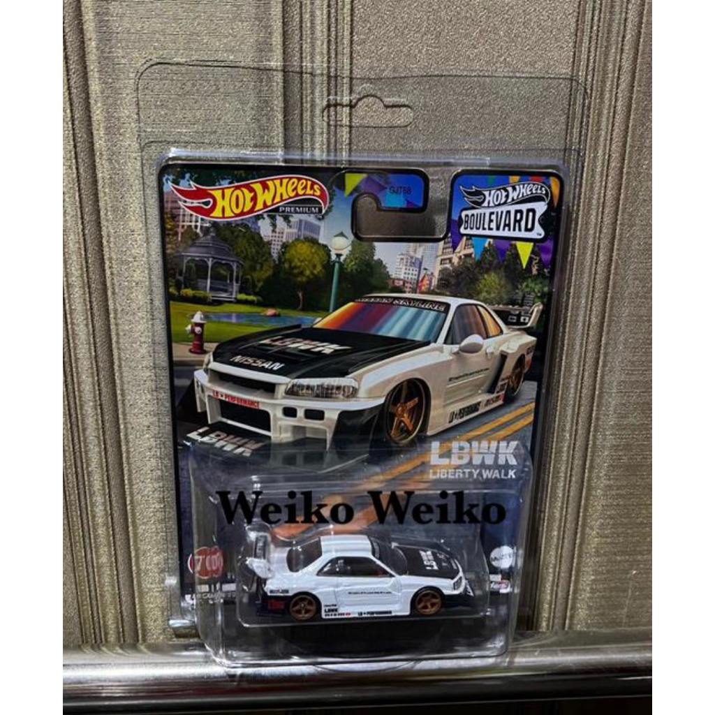 hotwheels boulevard nissan skyline super silhouette lbwk white