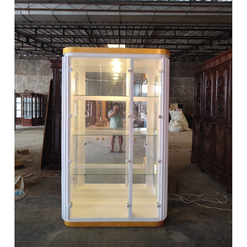 Lemari kristal modern minimalis 3pintu