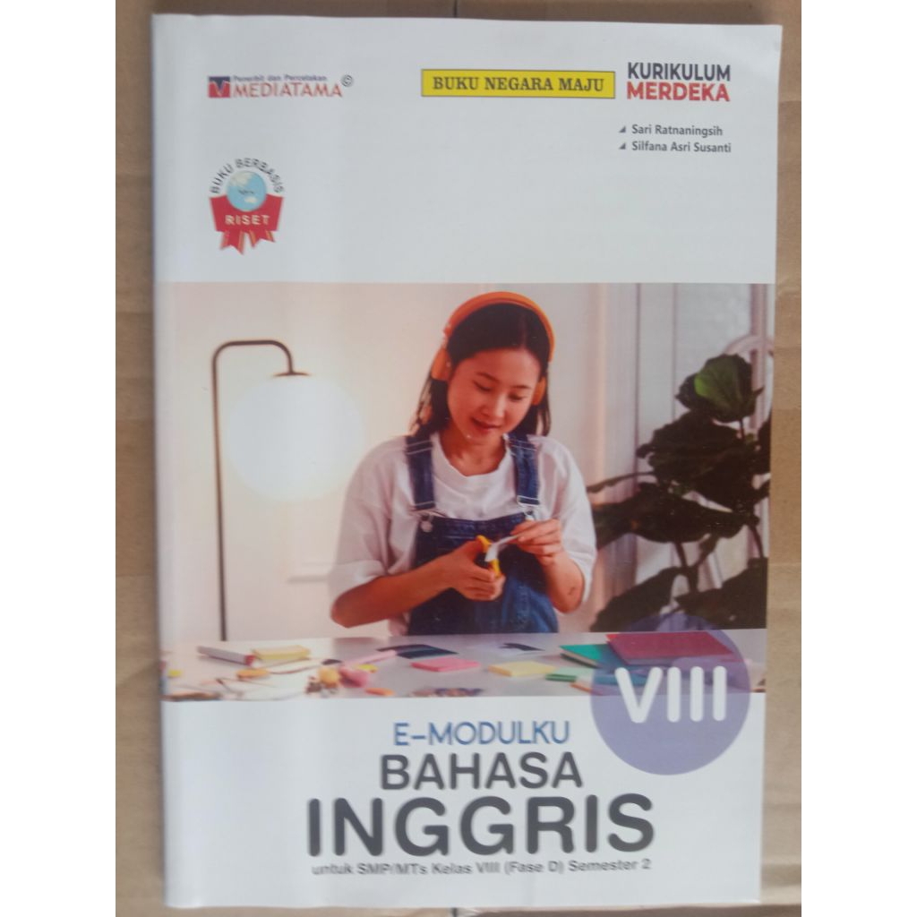 Buku E modulku Bahasa Inggris SMP kelas 8 semester 2 Mediatama
