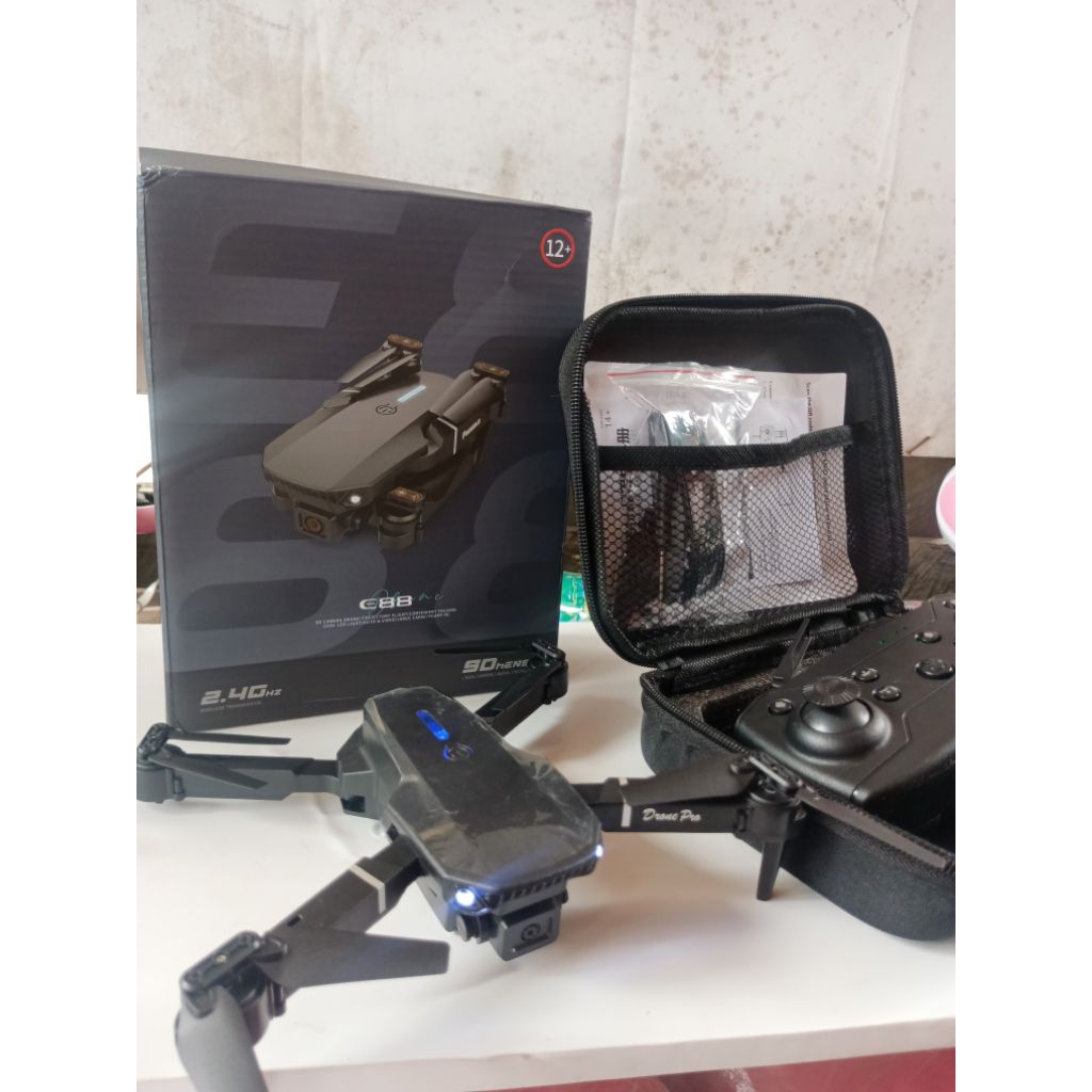 DRONE E88 PRO