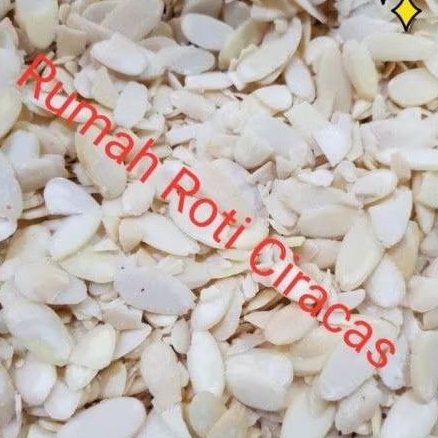 

KACANG ALMOND SLICE POTONG MENTAH REPACK CURAH NUT WHOLE BAKE