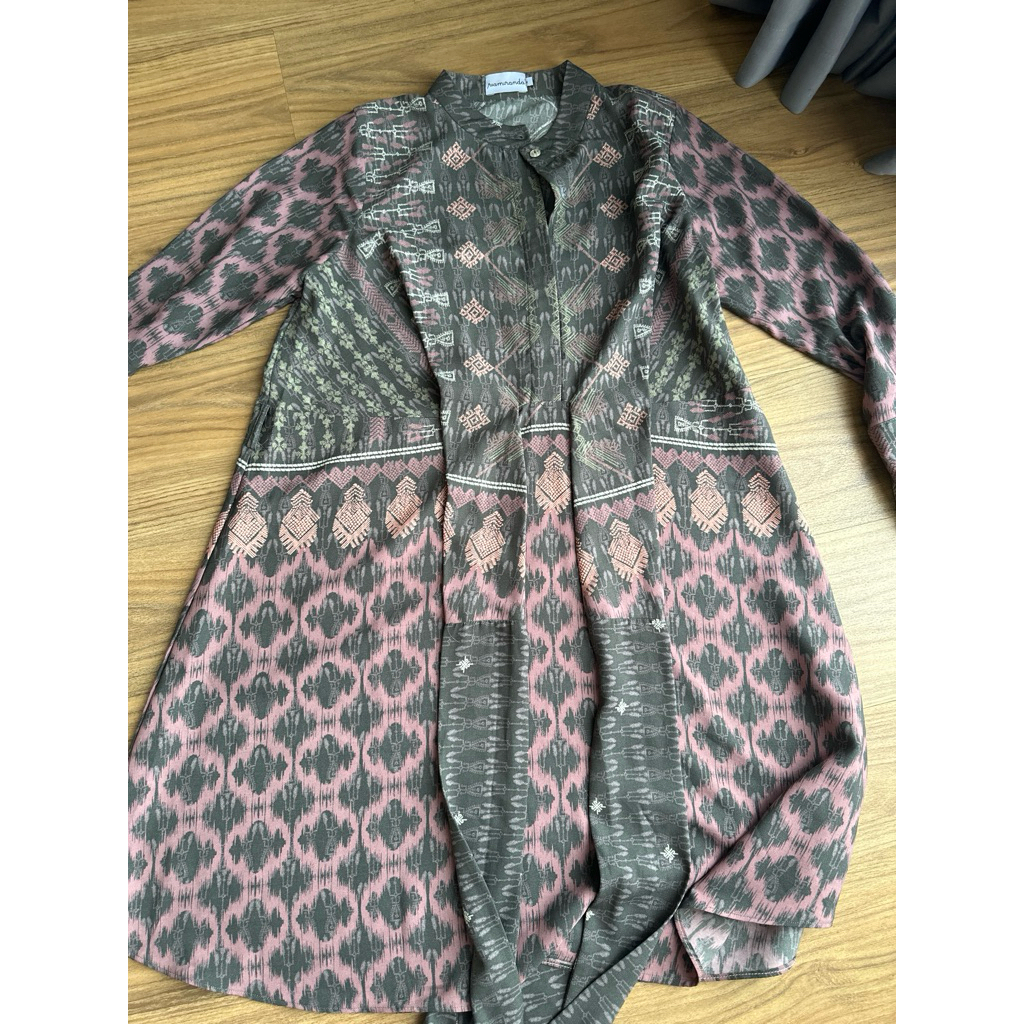 Ria Miranda tunik Preloved