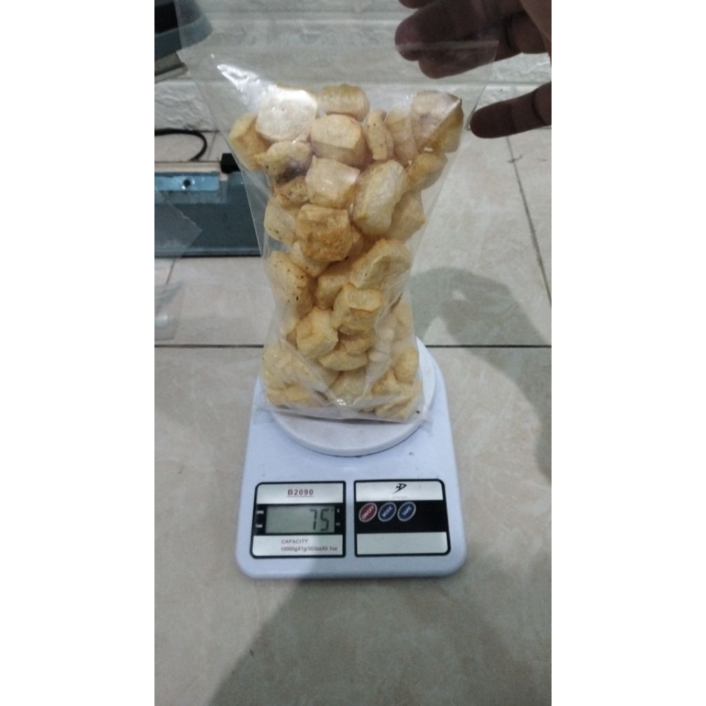 

Kerupuk Rambak Kulit Sapi Asli (gratis packing kardus aman)