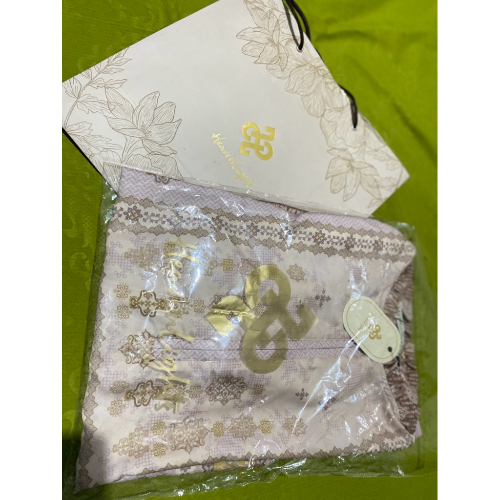 (NEW) HEAVEN LIGHTS Naraya Blouse Rose Gold bnb #heavenlights #hurain #vz #riamiranda #kamiidea #kla